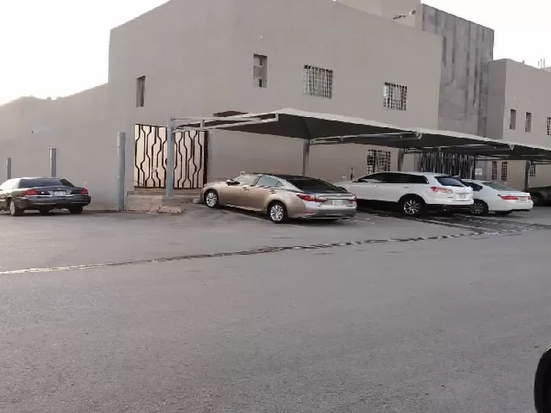 مظلات مواقف